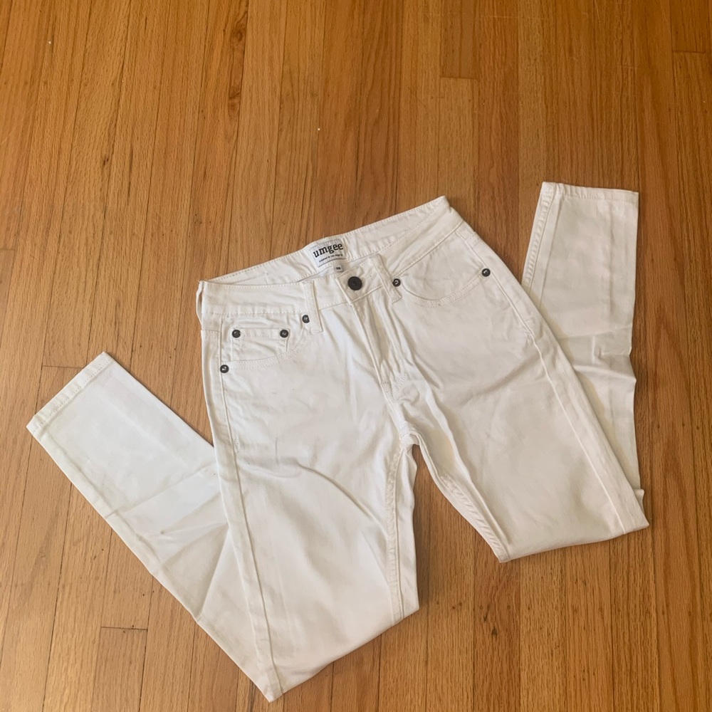 Umgee white skinny jeans